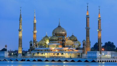 เที่ยวมาเลเซีย พร้อมชมถ้ำซาราวัก