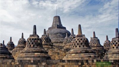 วัดบุโรพุทโธ ไม่ไกลเกินชาวพุทธต้องไปเยือนสักครา