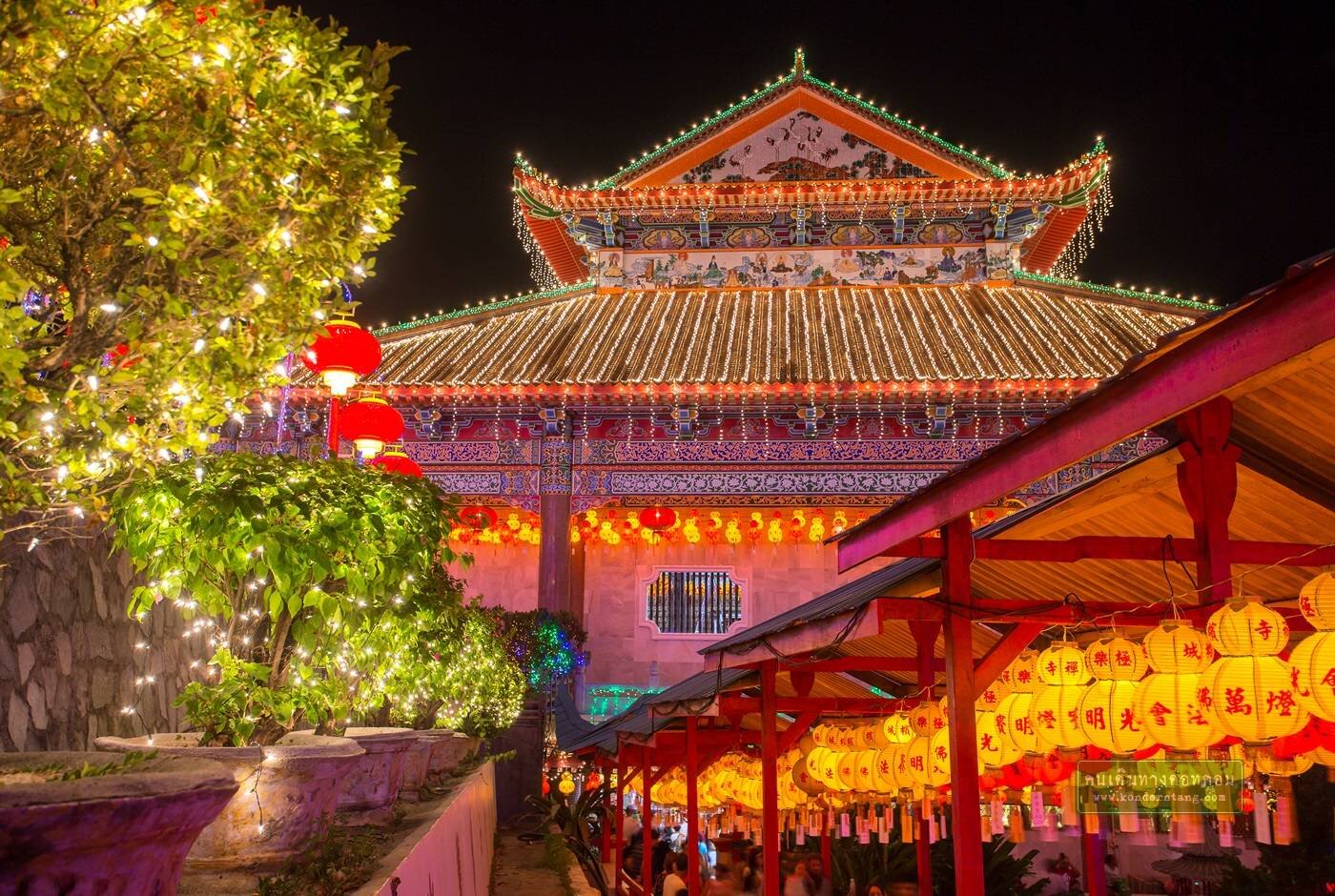 แวะเที่ยวไหว้พระที่ วัดเก็กลกสี่