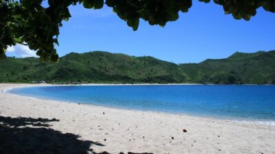 ชายหาดลอมบอก (Lombok Beach) อินโดนีเซีย