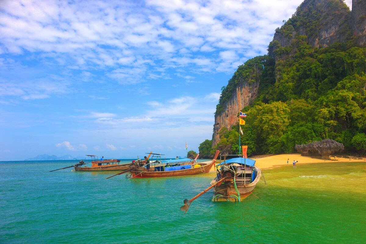 เกาะห้อง จังหวัดกระบี่