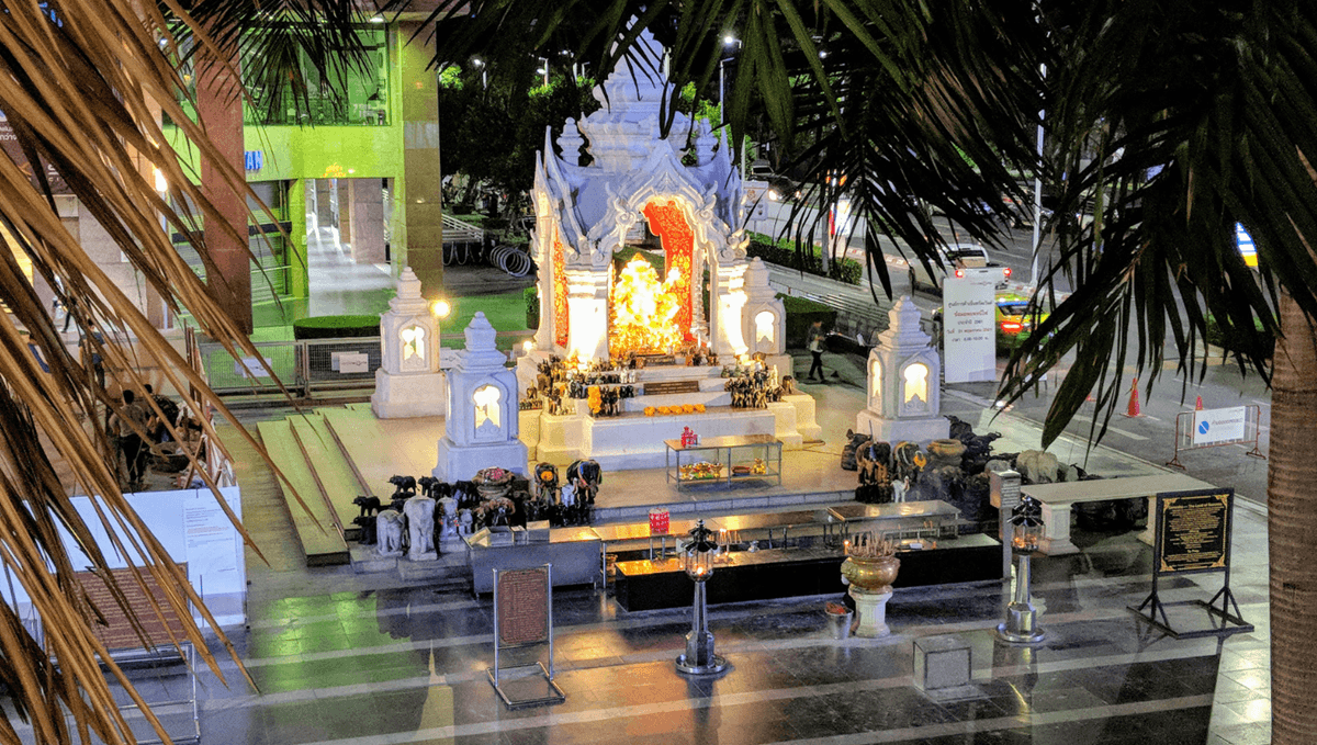 ขอพรเรื่องความรักกับพระตรีมูรติ