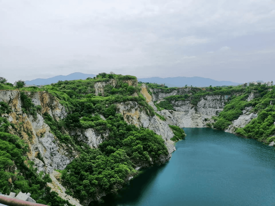 กินนอนง่ายๆ กับที่พักบางแสนพร้อมที่เที่ยวสุดชิค