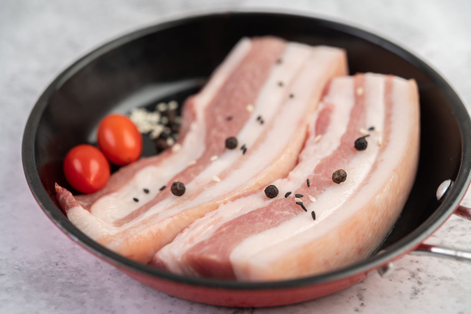 หมูสามชั้น คุณค่าทางสารอาหารและคำแนะนำในการรับประทานอย่างปลอดภัย 2 หมูสามชั้น
